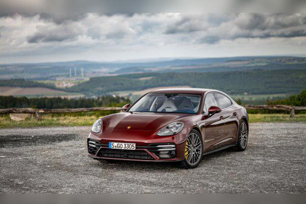 Porsche Panamera (G2 II) cover