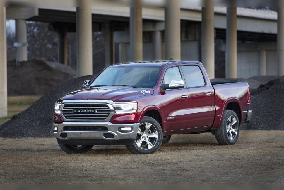 RAM 1500 Crew Cab (DT) cover