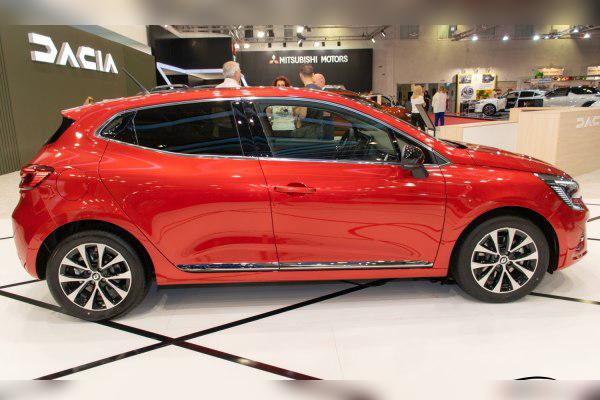 Renault Clio V (Phase I) cover