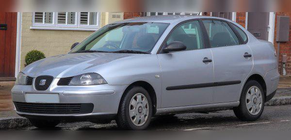 Seat Cordoba II cover