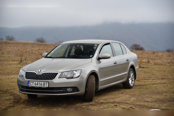 Skoda Superb II (facelift 2013) cover
