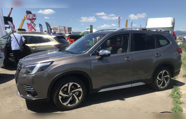 Subaru Forester V (facelift 2021) cover