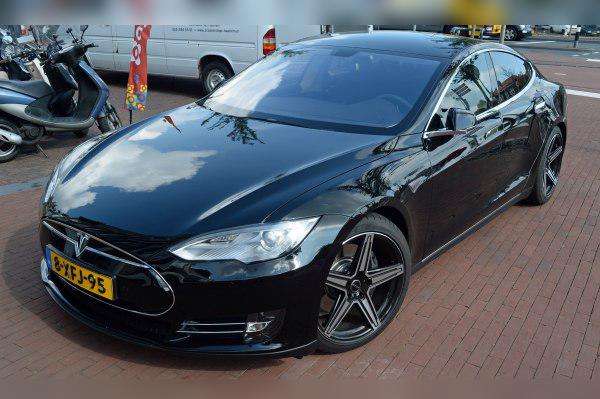 Tesla Model S cover