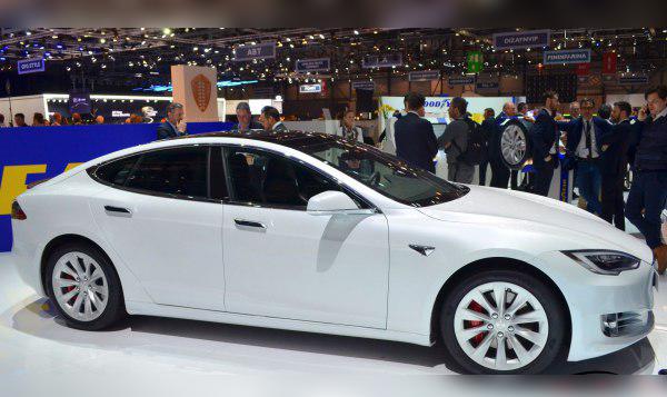 Tesla Model S (facelift 2016) cover