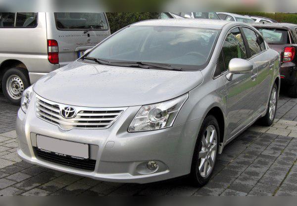 Toyota Avensis III cover