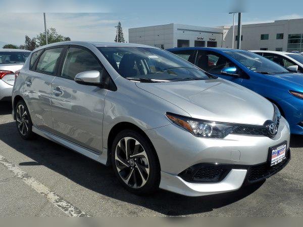 Toyota Corolla iM cover