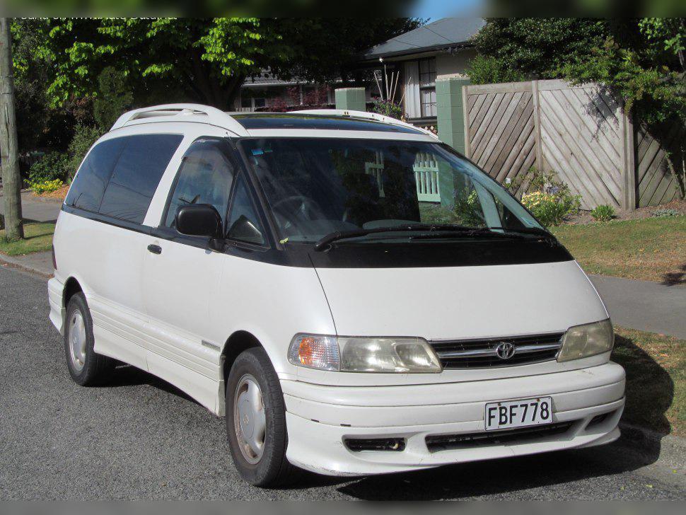 Toyota Estima I cover