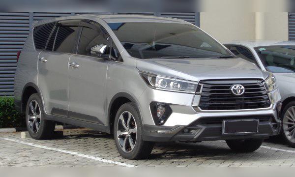 Toyota Kijang Innova II (facelift 2020) cover