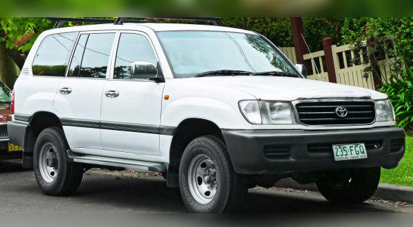 Toyota Land Cruiser (J105) cover