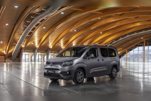 Toyota Proace City Verso LWB cover