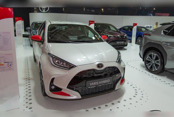 Toyota Yaris (XP210) cover