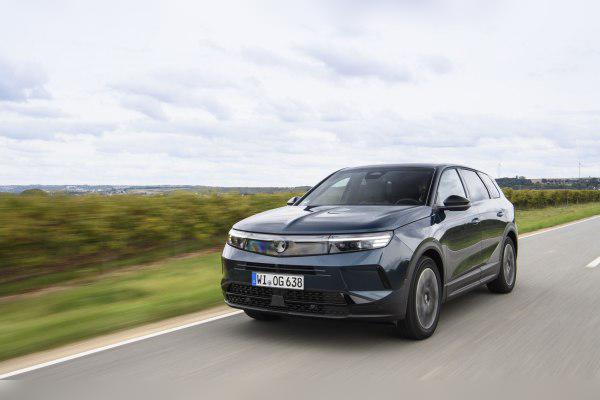 Vauxhall Grandland II cover