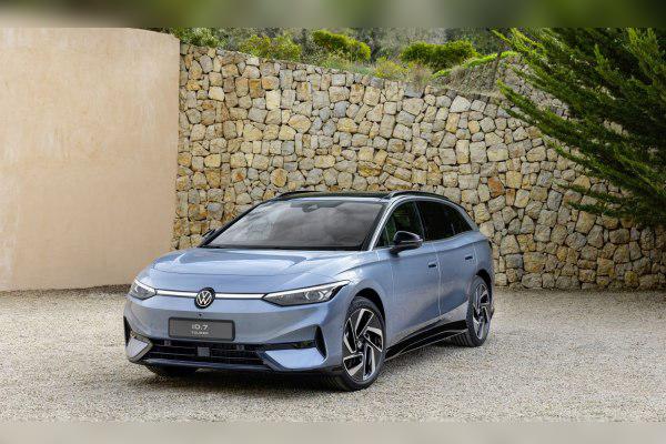 Volkswagen ID.7 Tourer cover