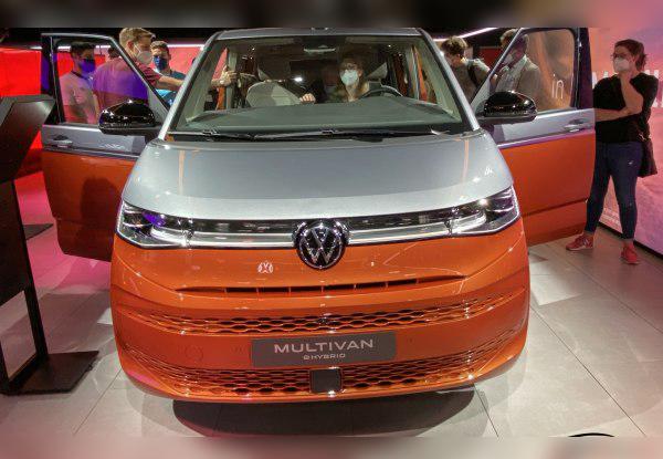 Volkswagen Multivan (T7) cover